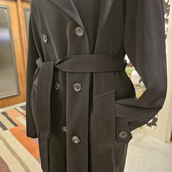Gallery Women's Black Midi Trench Coat Jacket Sz M Removable Lining Belted - Picture 4 of 13